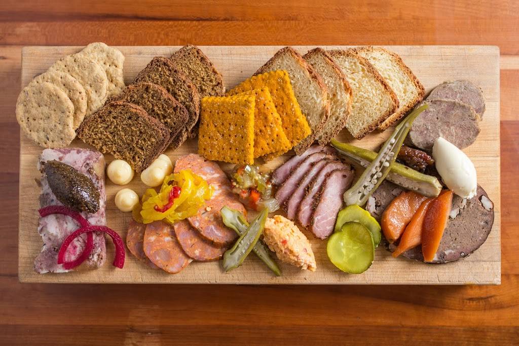 Big Jones | restaurant | 5347 N Clark St, Chicago, IL 60640, USA | 7732755725 OR +1 773-275-5725