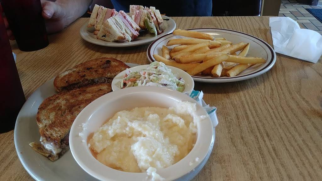 Smittys Smokehouse & Grill | restaurant | 12830 US-301, Dade City, FL 33525, USA | 3525232007 OR +1 352-523-2007