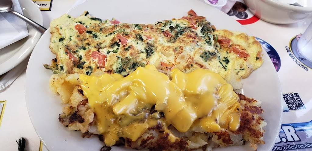 Three Coins Diner | restaurant | 7410 N Nebraska Ave, Tampa, FL 33604, USA | 8132391256 OR +1 813-239-1256