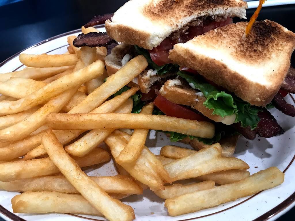 Silver Skillet Family Diner | restaurant | 8228 E 61st St suite 114, Tulsa, OK 74133, USA | 9189403888 OR +1 918-940-3888