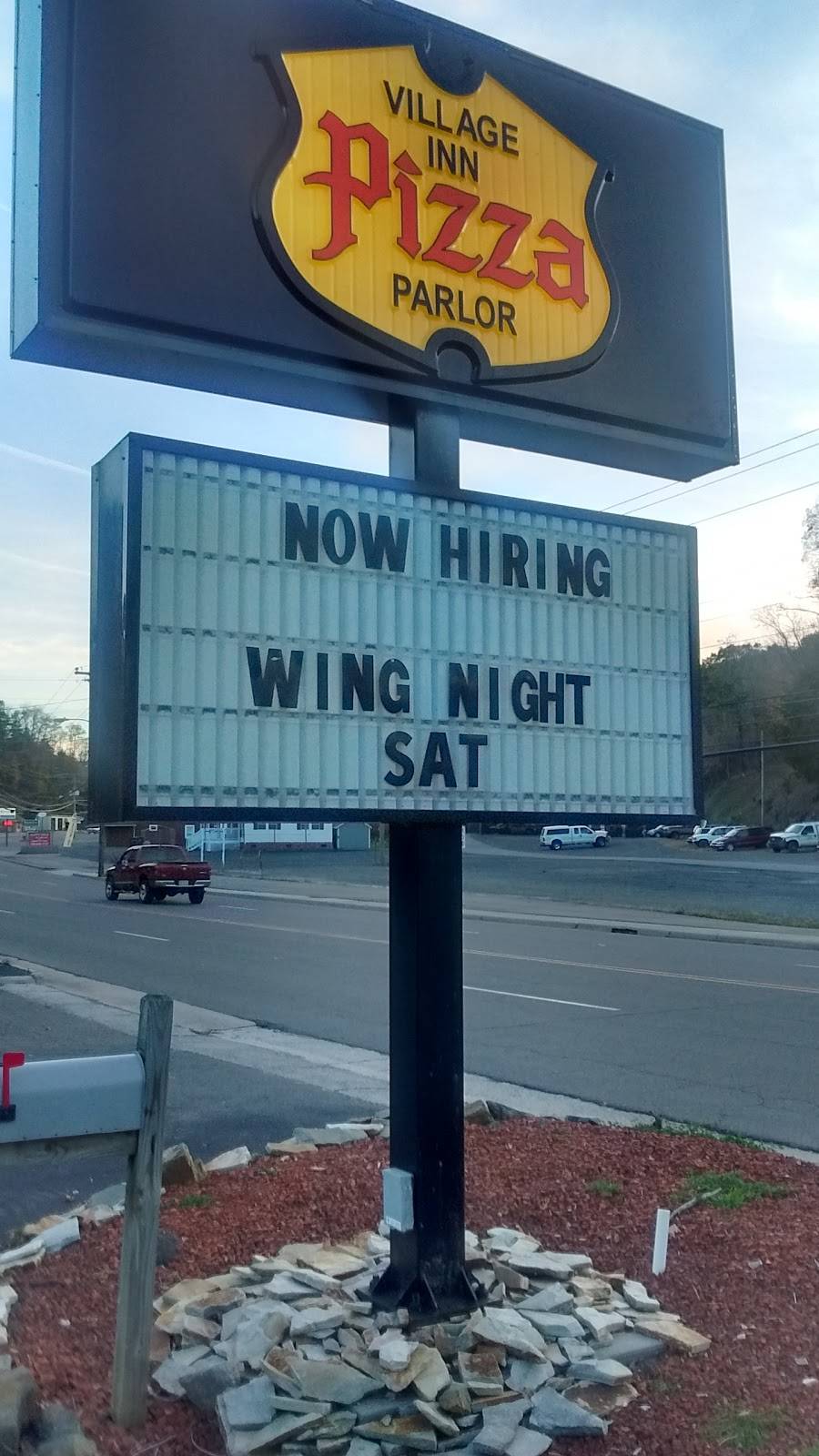 Village Inn Pizza Parlor | restaurant | 432 E 2nd St, West Jefferson, NC 28694, USA | 3368462200 OR +1 336-846-2200