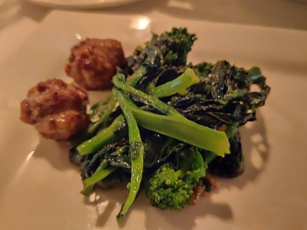 Queen | restaurant | 84 Court St, Brooklyn, NY 11201, USA | 7185965955 OR +1 718-596-5955