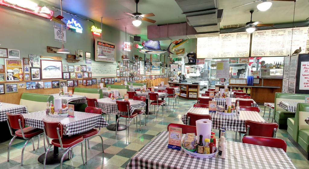 Flying Fish | restaurant | 6126 Luther Ln, Dallas, TX 75225, USA | 2146963474 OR +1 214-696-3474