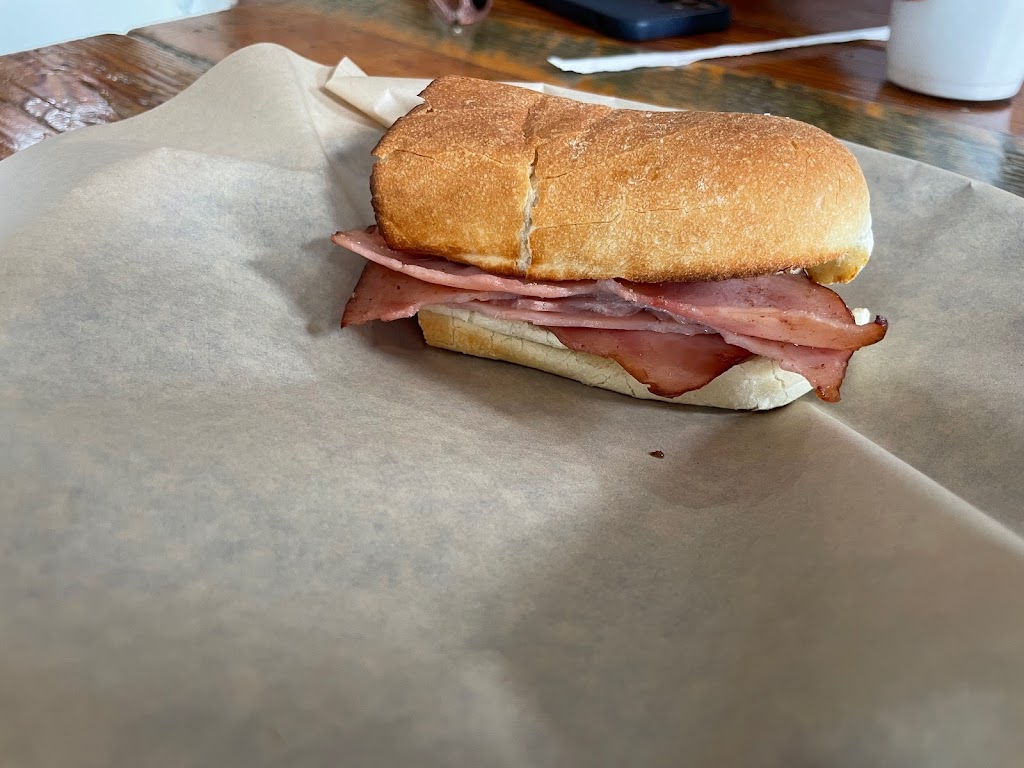 The Knuckle Sandwiches | restaurant | 200 W Main St, Council Grove, KS 66846, USA | 6207675202 OR +1 620-767-5202