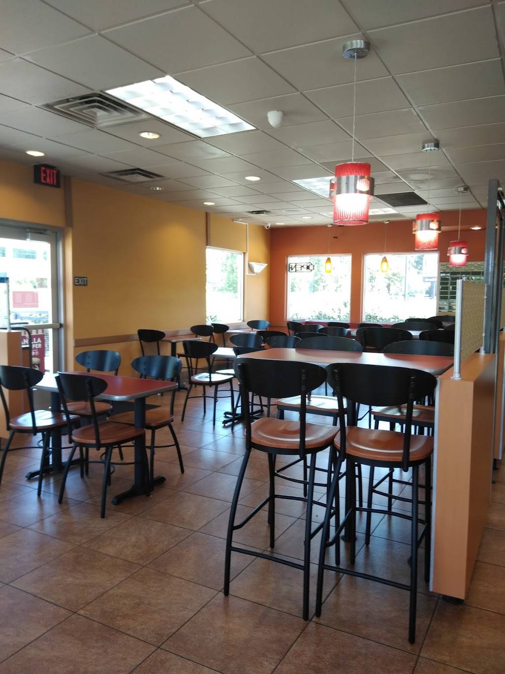 Jack in the Box | restaurant | 1405 W Olive Ave, Fresno, CA 93728, USA | 5594761902 OR +1 559-476-1902