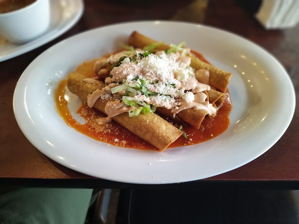 Tacologia | restaurant | 2100 N Eastern Ave, Moore, OK 73160, USA | 4057357525 OR +1 405-735-7525