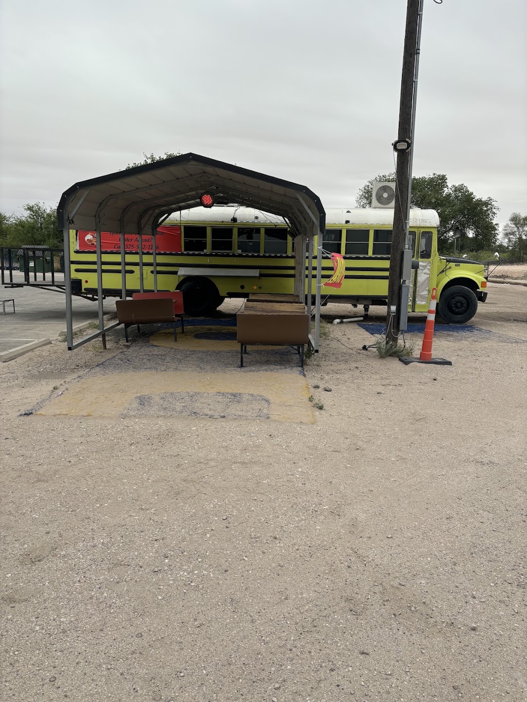 Pinches Burritos | restaurant | 301 E Kansas Ave, Jal, NM 88252, USA | 5755521196 OR +1 575-552-1196