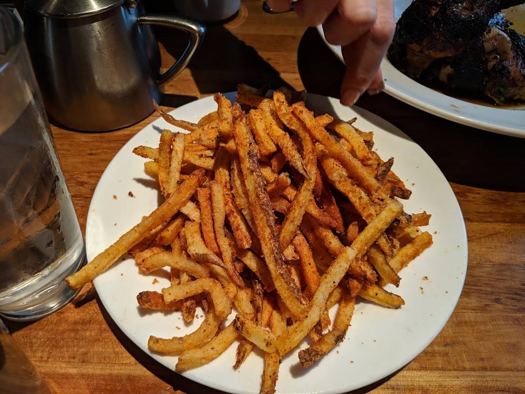 Chelseas Kitchen | restaurant | 5040 N 40th St, Phoenix, AZ 85018, USA | 6029572555 OR +1 602-957-2555