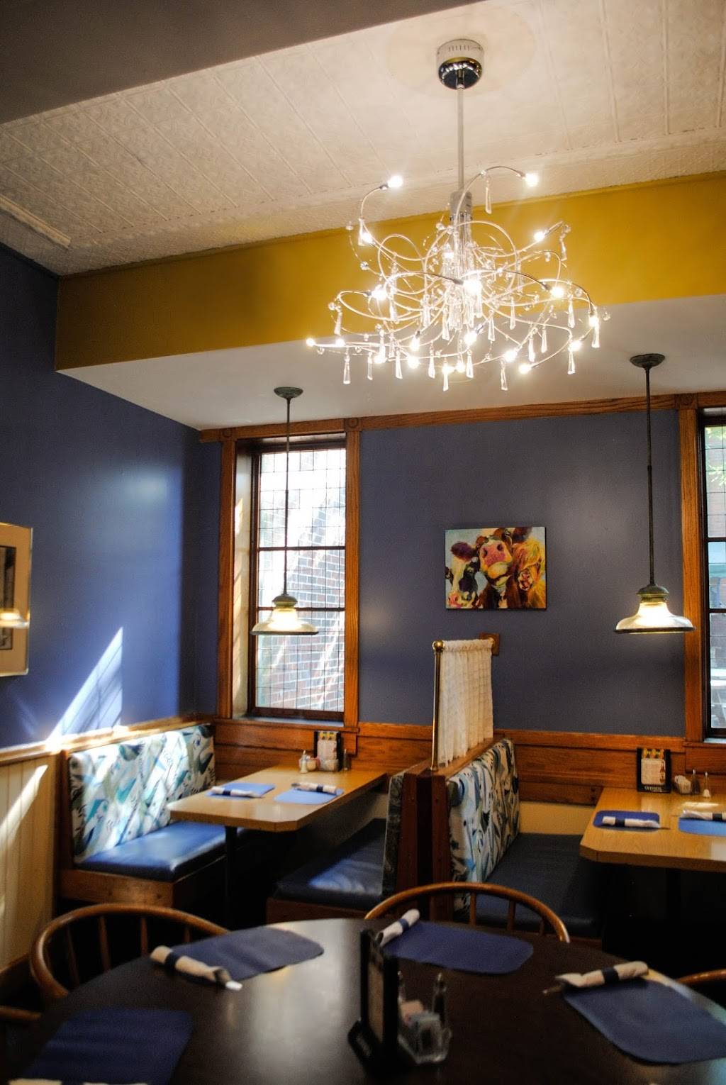 The Tavern at Hotel Millersburg | restaurant | 35 W Jackson St, Millersburg, OH 44654, USA | 3306741457 OR +1 330-674-1457