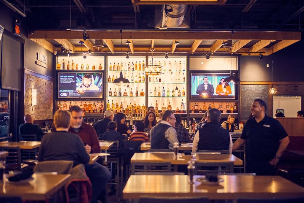 Shakers Bar and Grill | restaurant | 2234 N Canton Center Rd, Canton, MI 48187, USA | 7343348388 OR +1 734-334-8388