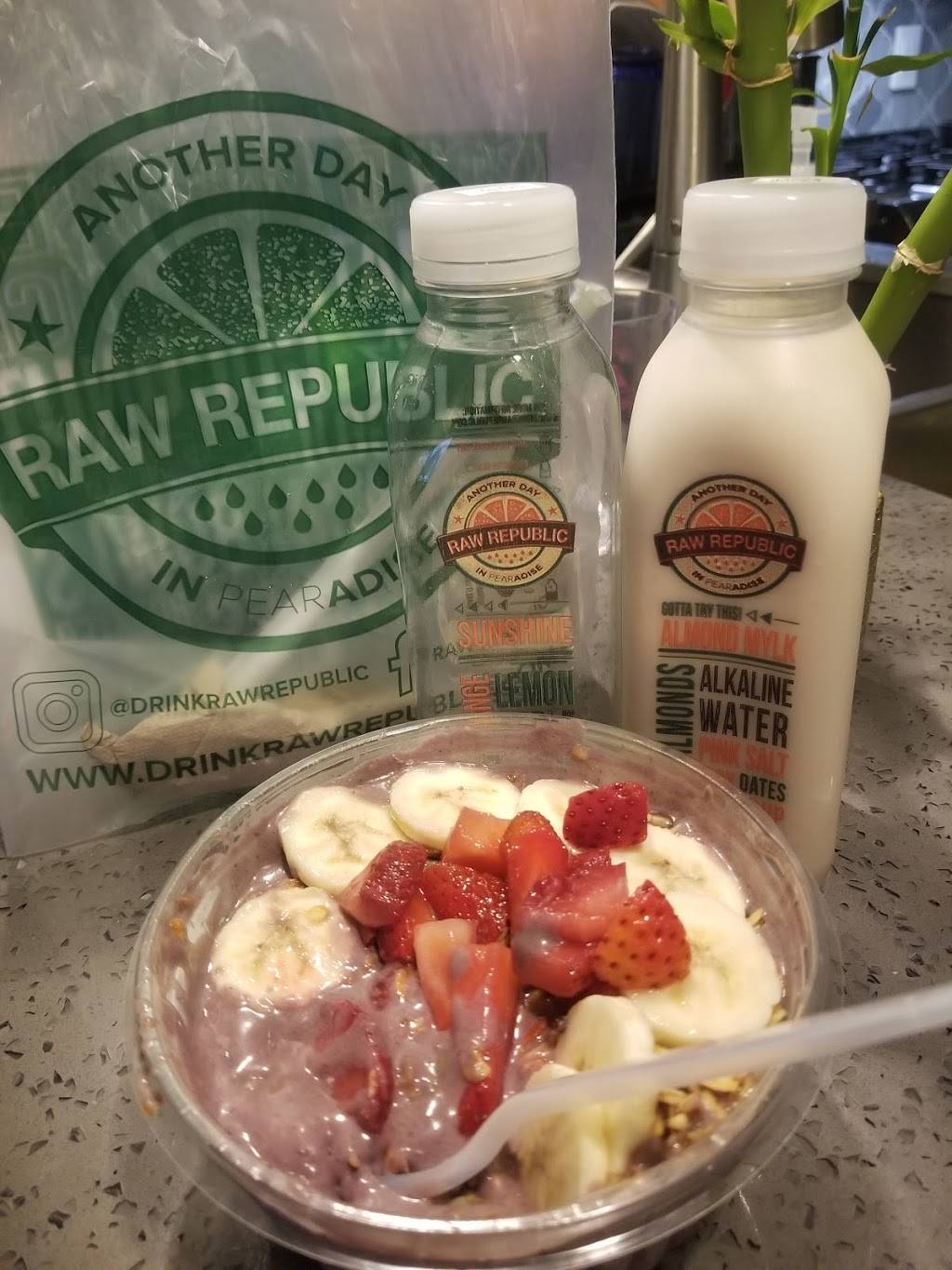 Raw Republic | cafe | 20804 Biscayne Blvd, Aventura, FL 33180, USA | 3057054226 OR +1 305-705-4226