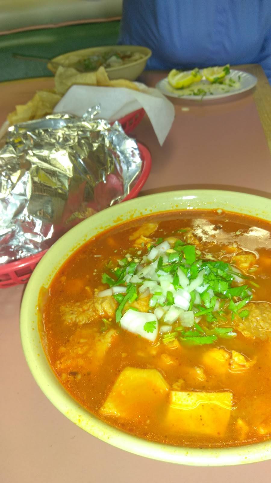 La Olmeca Restaurant | restaurant | 6066 S Central Ave, Phoenix, AZ 85042, USA | 6022767531 OR +1 602-276-7531