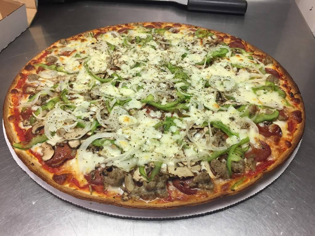 Zazing Primo Pizza-Chicken | restaurant | 205 N Main St, North Prairie, WI 53153, USA | 2623928012 OR +1 262-392-8012