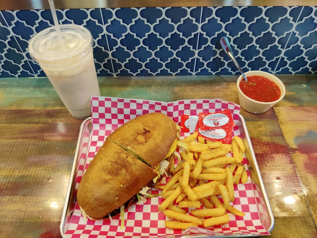 Chukis Deli Mexicano | restaurant | 7425 Goodman Rd, Olive Branch, MS 38654, USA | 6624248547 OR +1 662-424-8547