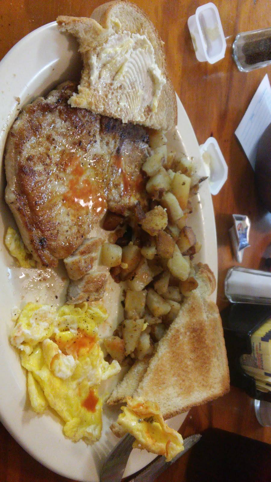 Memas Family Restaurant | restaurant | 1147 US-17, Satsuma, FL 32189, USA | 3866494929 OR +1 386-649-4929