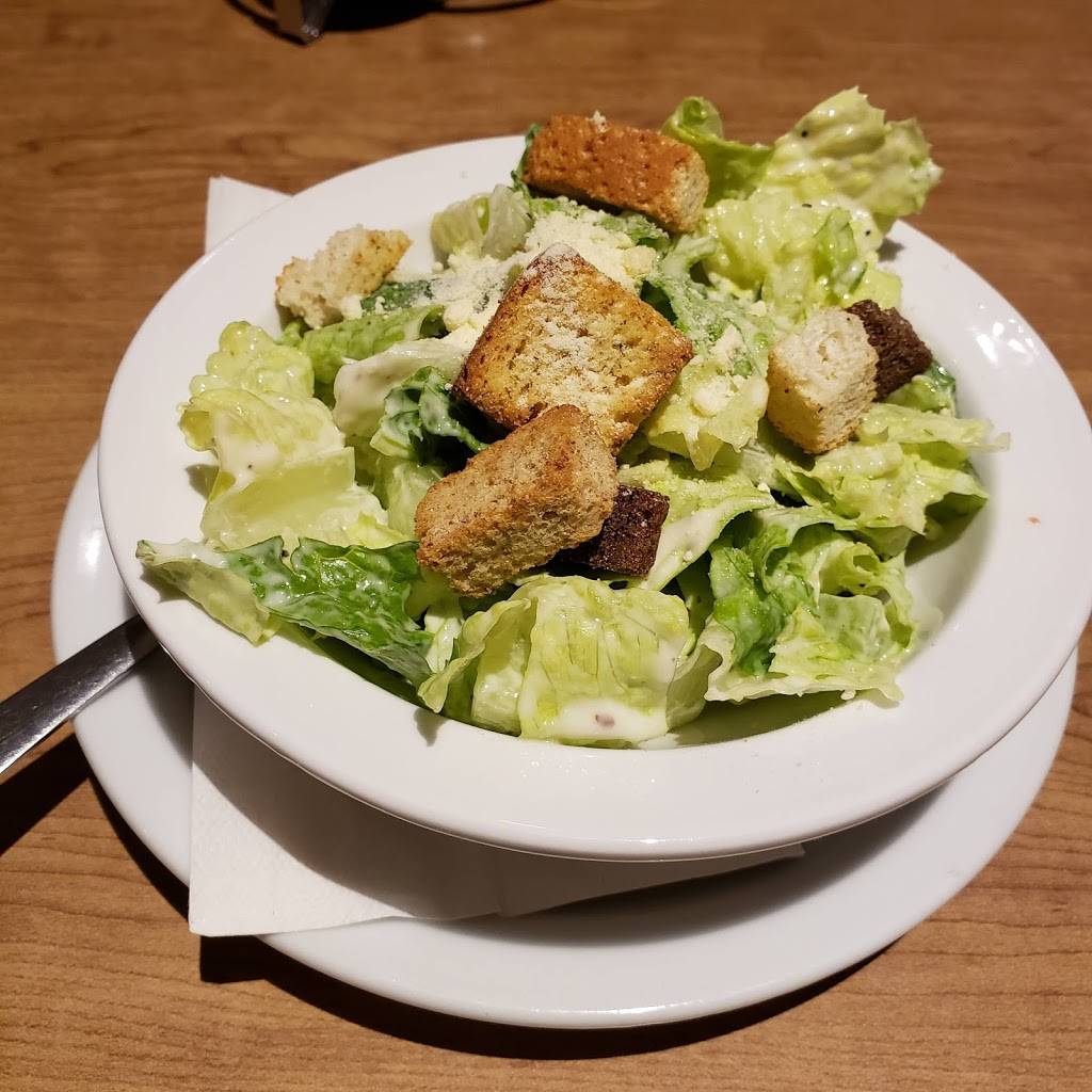 Colonnade Pizza | restaurant | Food Basic Mall, 896 Greenbank Rd, Nepean, ON K2J 1S8, Canada | 6138258100 OR +1 613-825-8100