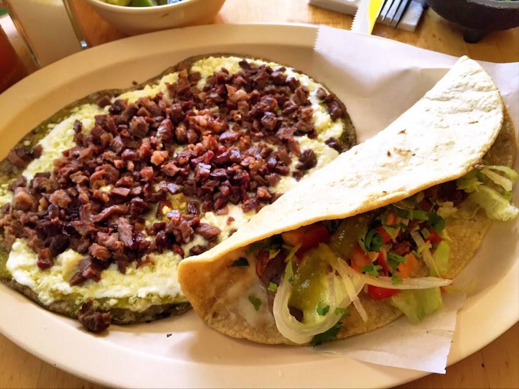 La Paz | restaurant | 5052 W Armitage Ave, Chicago, IL 60639, USA | 7736228110 OR +1 773-622-8110