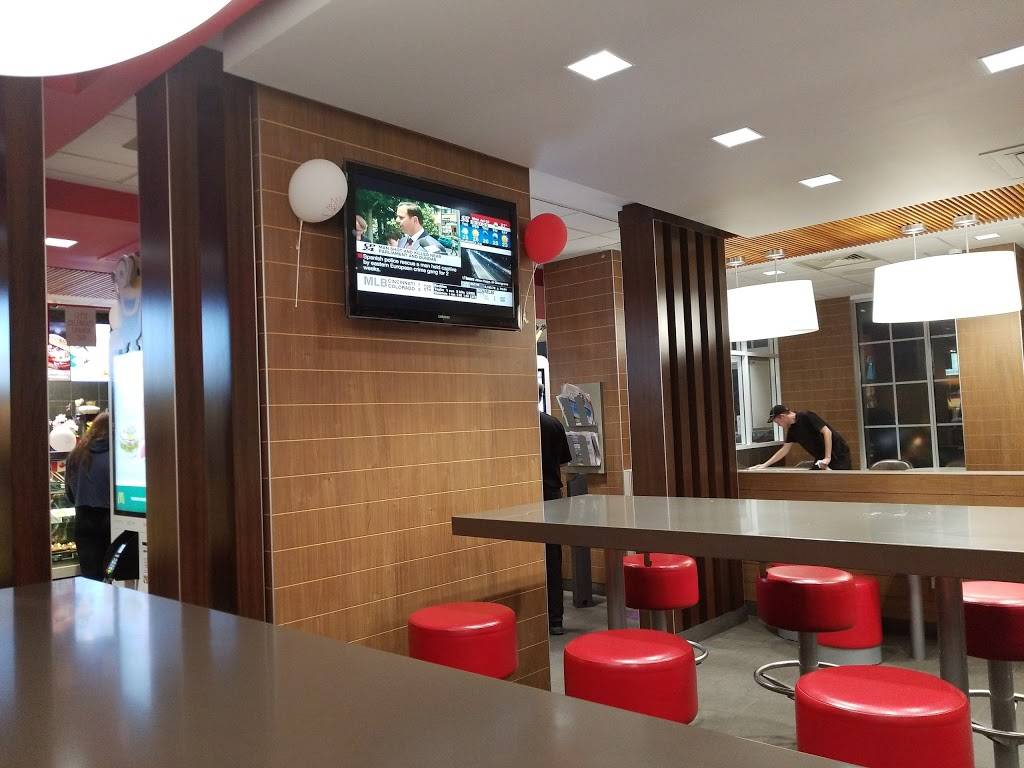 McDonalds | cafe | 175 Rose Glen Rd N, Port Hope, ON L1A 3V6, Canada | 9058852480 OR +1 905-885-2480