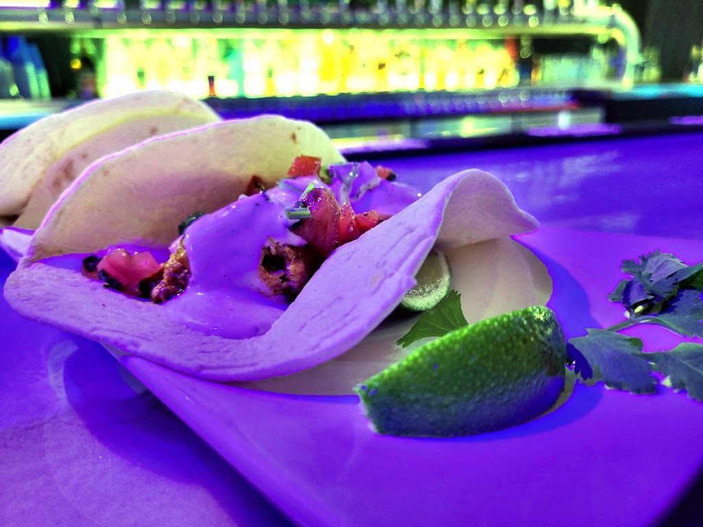 The Lab Bar and Grill | restaurant | 1333 N Santa Fe Ave, Edmond, OK 73012, USA | 4052163607 OR +1 405-216-3607