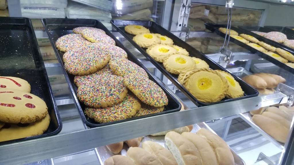 Panaderia Salvadoreña | restaurant | 3401 E Lake Mead Blvd, North Las Vegas, NV 89030, USA | 7028387261 OR +1 702-838-7261