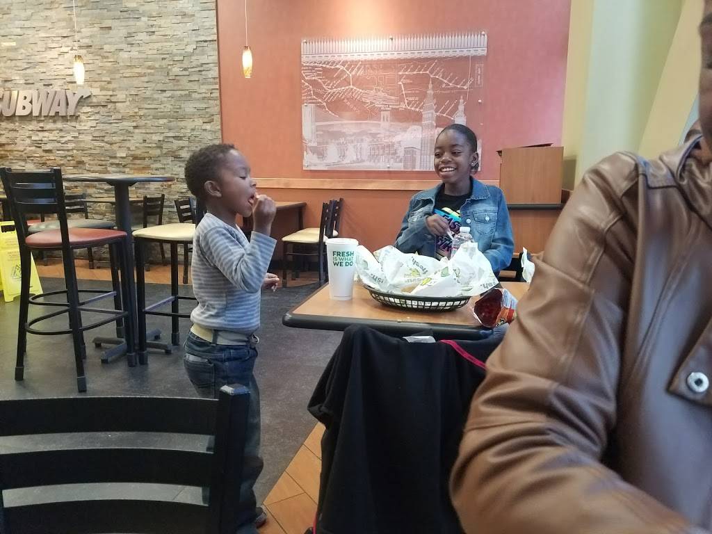 Subway | meal takeaway | 1000 S Hope St # C, Los Angeles, CA 90015, USA | 2137420782 OR +1 213-742-0782