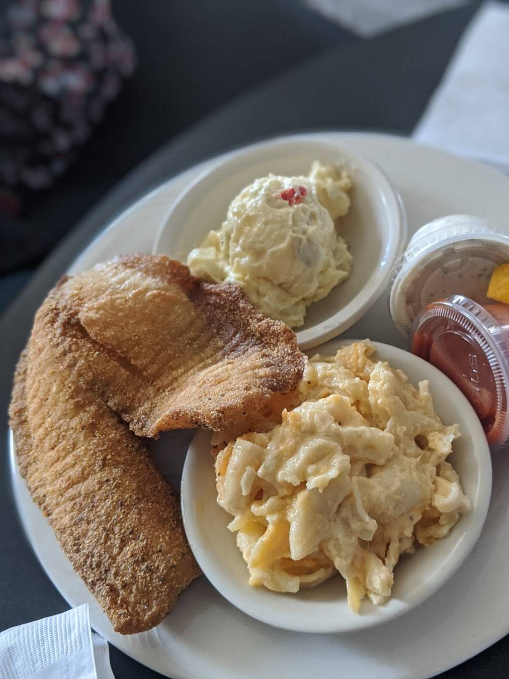 Deja Blue | restaurant | 500 Broadway Ave, Seaside, CA 93955, USA | 8319208914 OR +1 831-920-8914