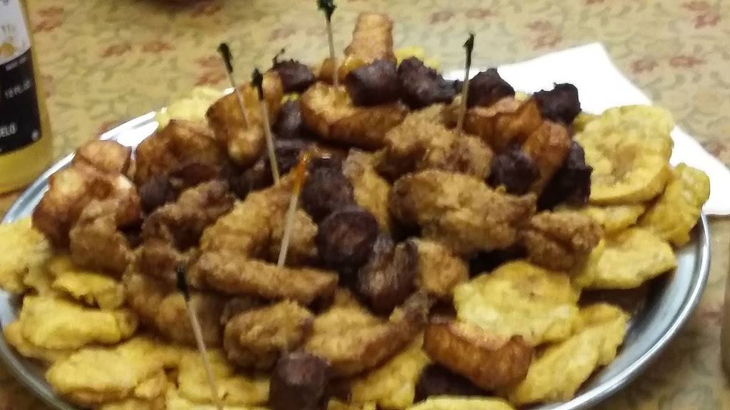 El Faro | restaurant | 1029 Chestnut St, Reading, PA 19602, USA | 6107360155 OR +1 610-736-0155