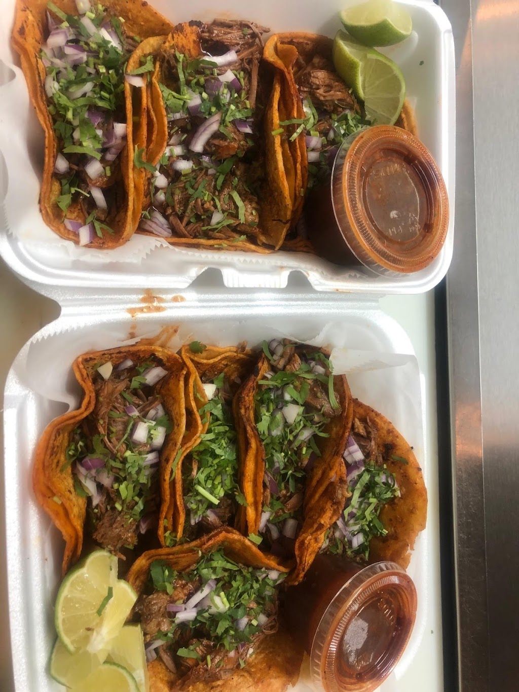 Taqueria Y Chimichangas Ashley | restaurant | 5330 W Lincoln Ave, West Allis, WI 53219, USA | 4145224472 OR +1 414-522-4472