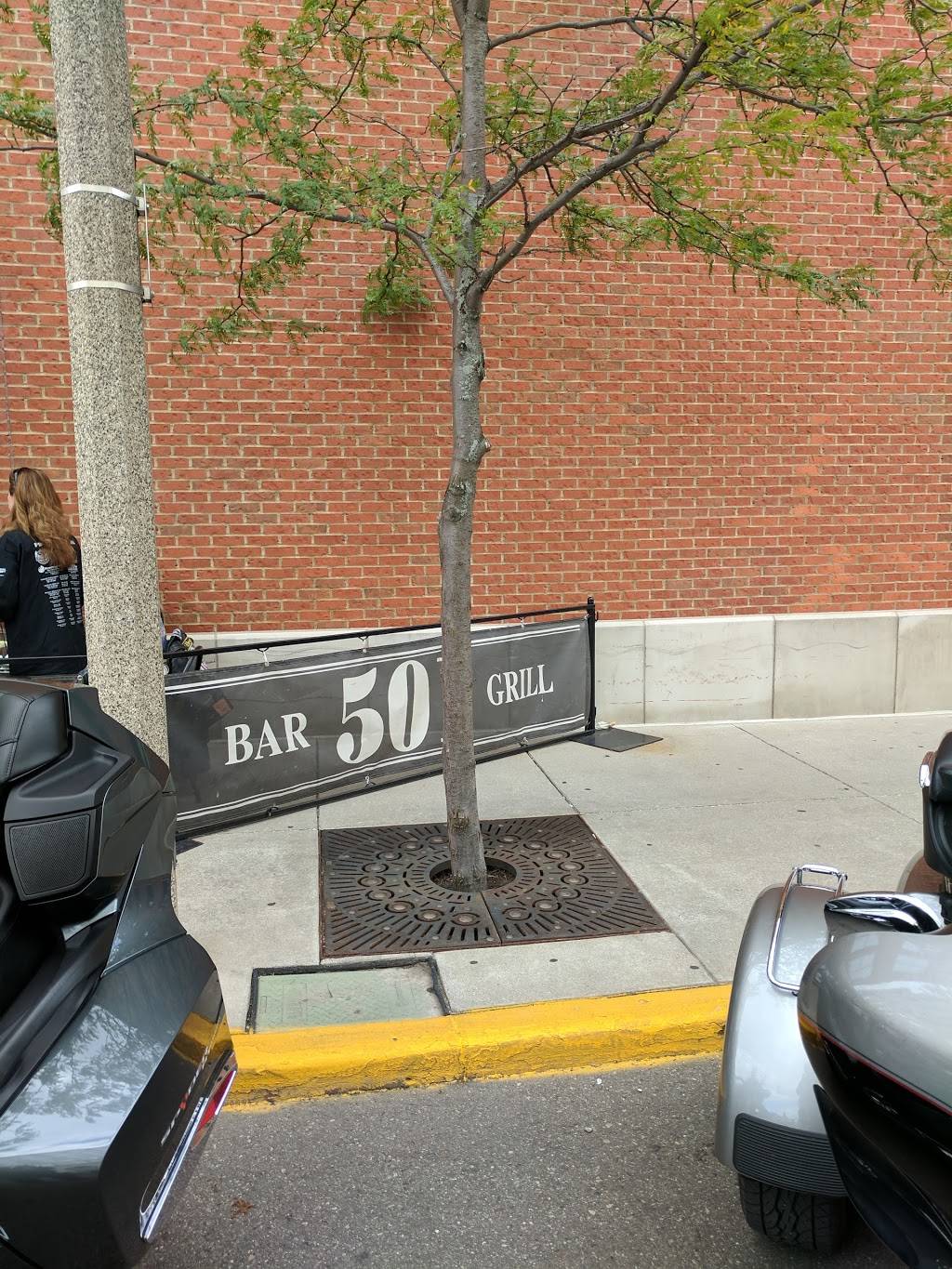 Subway | restaurant | 303 Saginaw St, Flint, MI 48502, USA | 8107670965 OR +1 810-767-0965