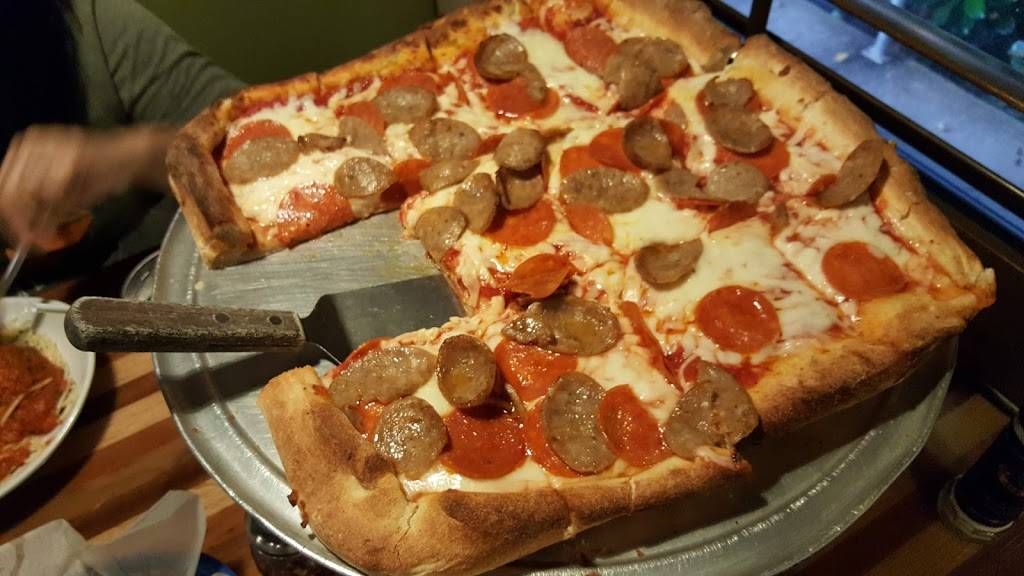 Giuseppes Pizzeria & Italian Cuisine | restaurant | 935 Sebastian Blvd, Sebastian, FL 32958, USA | 7725898508 OR +1 772-589-8508