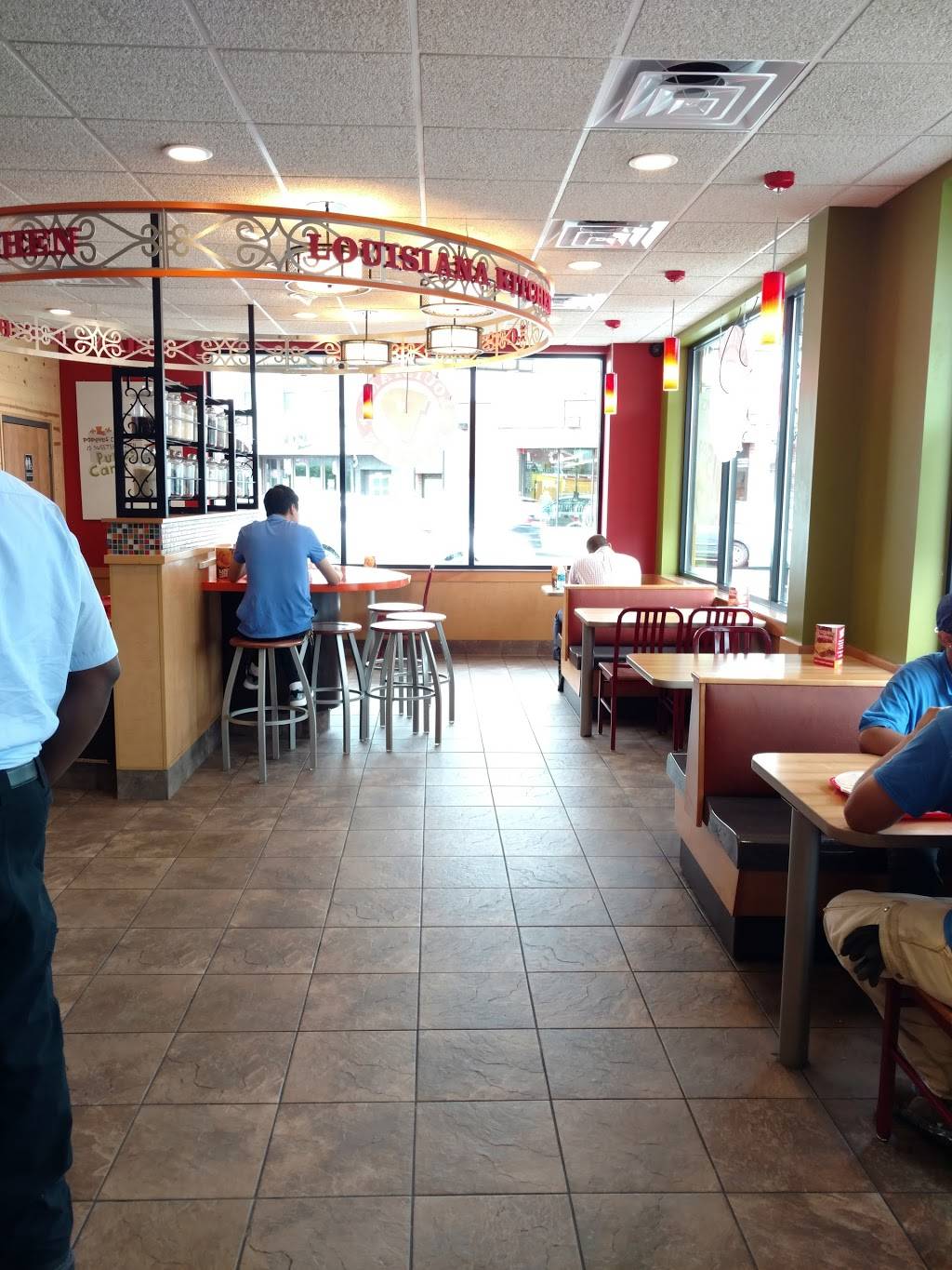 Popeyes Louisiana Kitchen | restaurant | 1052 Flushing Ave, Brooklyn, NY 11237, USA | 3474047042 OR +1 347-404-7042