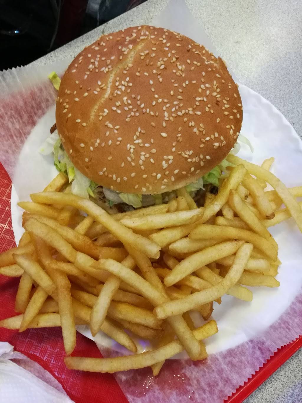 Daros Pizza & Chicken | restaurant | 4425 Kissena Blvd, Flushing, NY 11355, USA | 7184455572 OR +1 718-445-5572