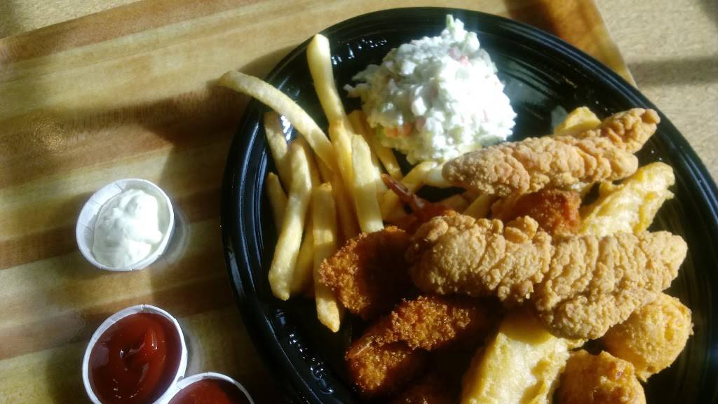 Captain Ds | restaurant | 245 NW New Circle Rd, Lexington, KY 40505, USA | 8592990614 OR +1 859-299-0614