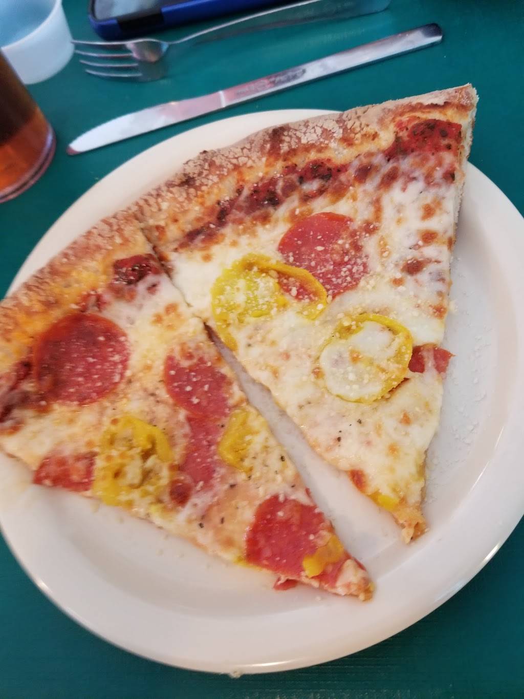 Geppettos Italian Restaurant | restaurant | 3250 Wears Valley Rd, Sevierville, TN 37862, USA | 8653667162 OR +1 865-366-7162