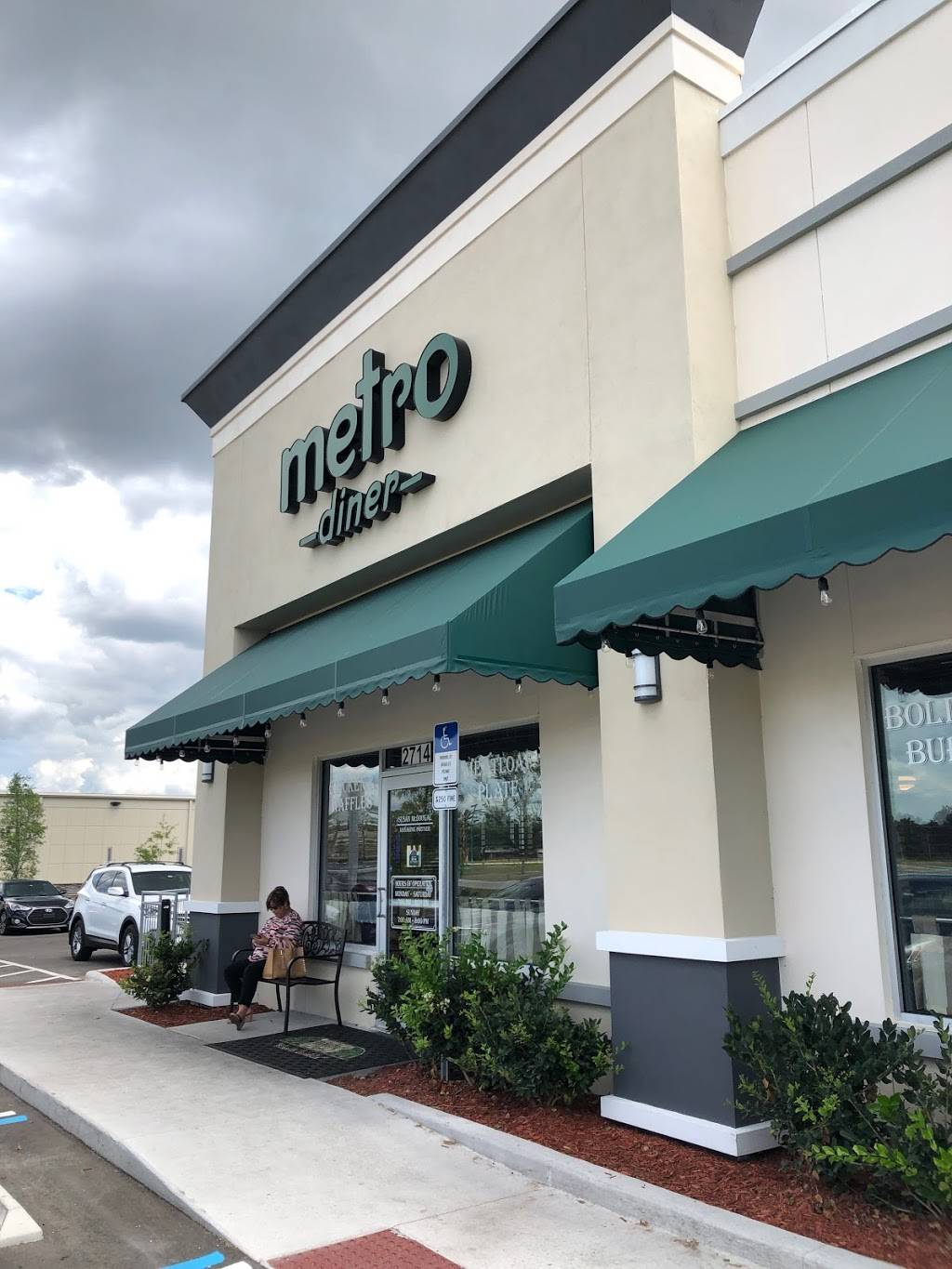Metro Diner | cafe | 2714 W Osceola Pkwy, Kissimmee, FL 34741, USA | 4077496998 OR +1 407-749-6998