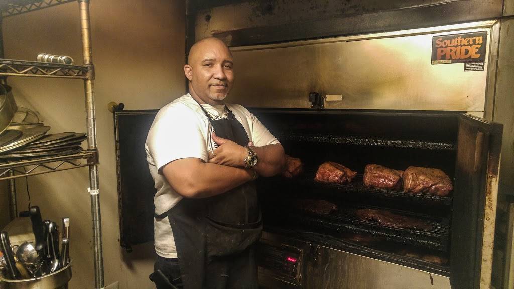 Mr. Ks Original BBQ | restaurant | 6302 S Park Ave, Tucson, AZ 85713, USA | 5207929484 OR +1 520-792-9484