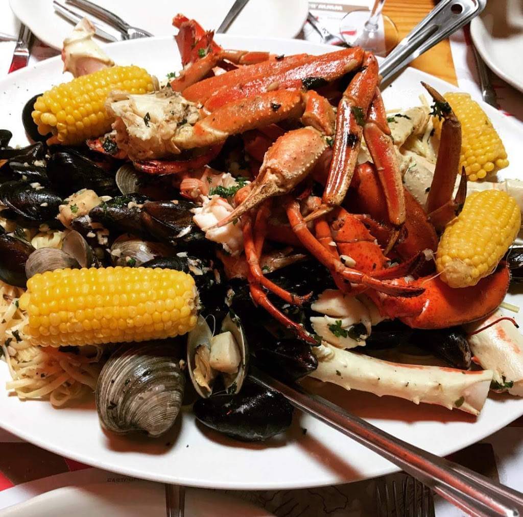 El Nuevo Poloros Restaurant | restaurant | 109 N Franklin St, Hempstead, NY 11550, USA | 5163852886 OR +1 516-385-2886