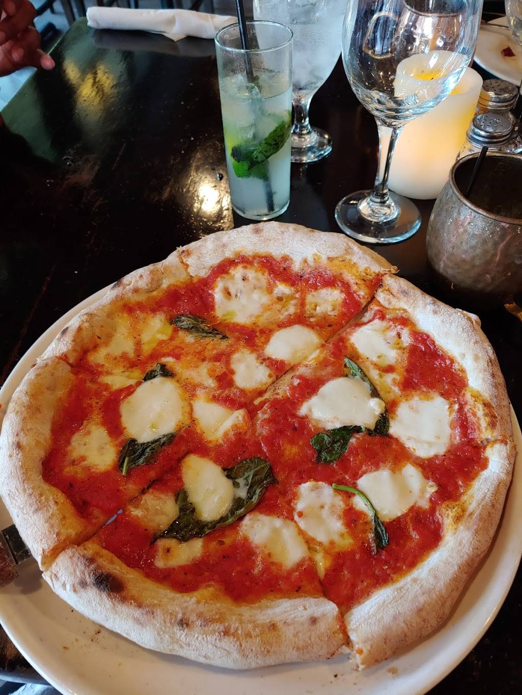 Armandos College Park | restaurant | 2305 Edgewater Dr, Orlando, FL 32804, USA | 4079300333 OR +1 407-930-0333