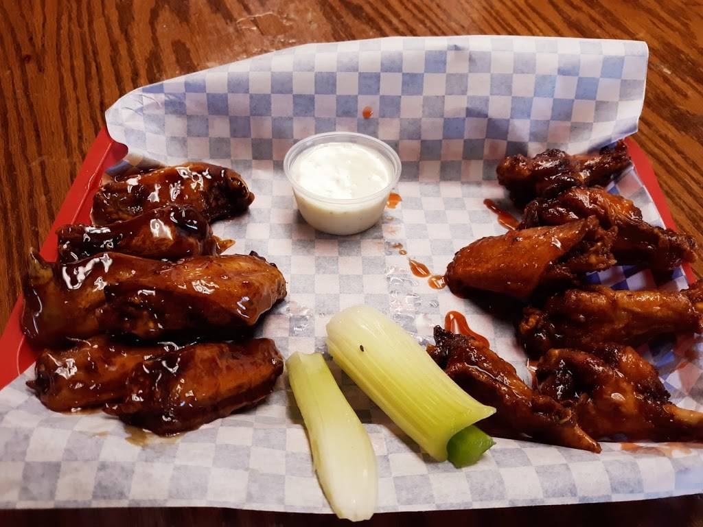 Paulies Pub and Grill | restaurant | 415 W Haggard Ave, Elon, NC 27244, USA | 3365246607 OR +1 336-524-6607