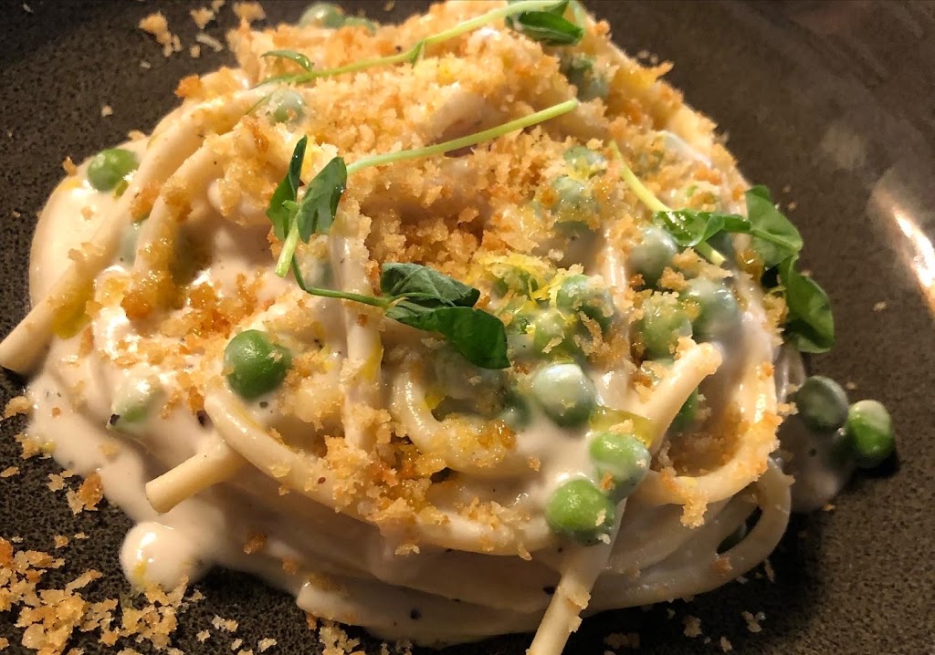 Black Radish Bar and Restaurant | restaurant | 1304 N Monroe St Unit B, Tallahassee, FL 32303, USA | 8508251973 OR +1 850-825-1973