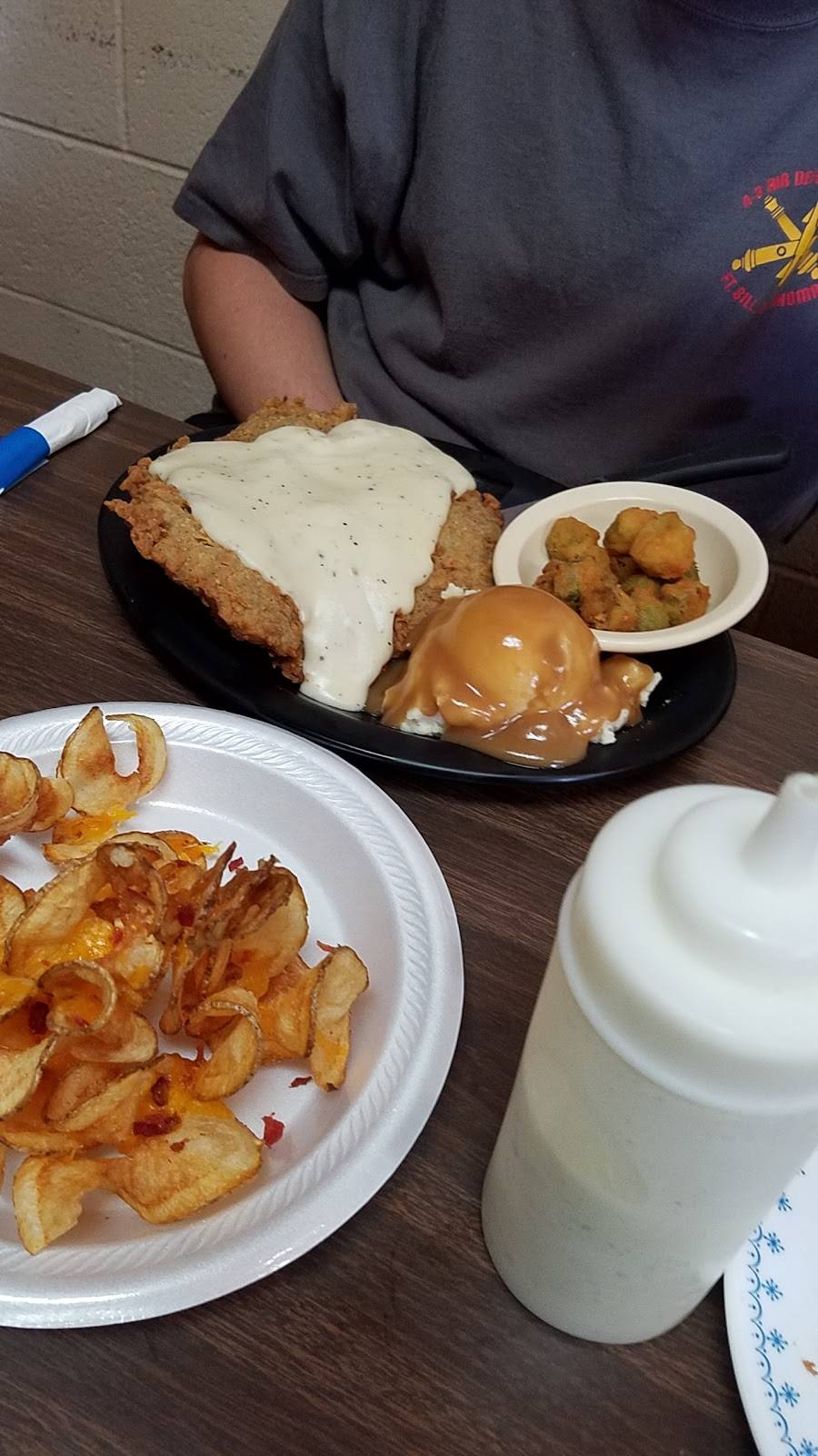 Georgias Country Kitchen | restaurant | 215 4th St, Carnegie, OK 73015, USA | 5806542536 OR +1 580-654-2536