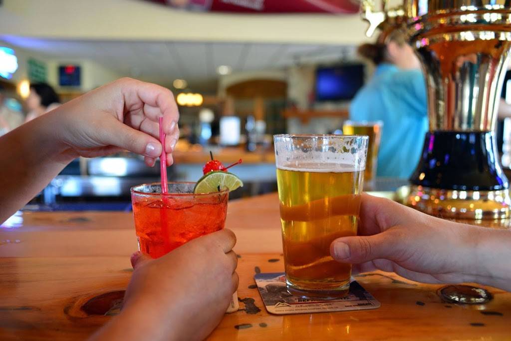 Spring Brook Sports Bar & Grill | restaurant | 242 Lake Shore Dr, Wisconsin Dells, WI 53965, USA | 6082541464 OR +1 608-254-1464