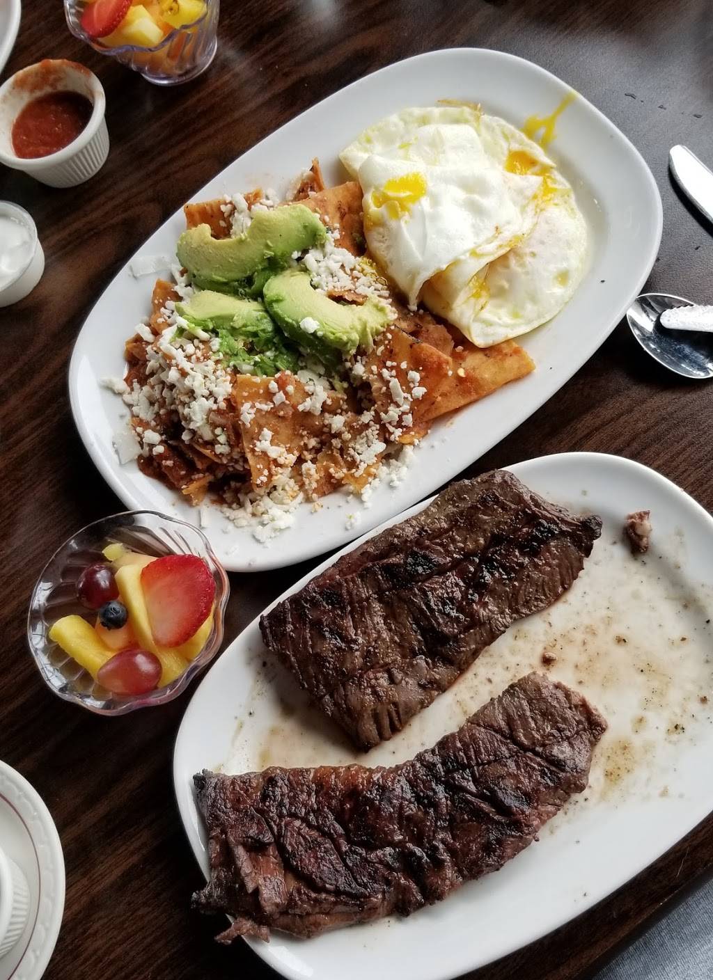 Fiesta Cafe | restaurant | 1407 S 1st St, Milwaukee, WI 53204, USA | 4149149569 OR +1 414-914-9569