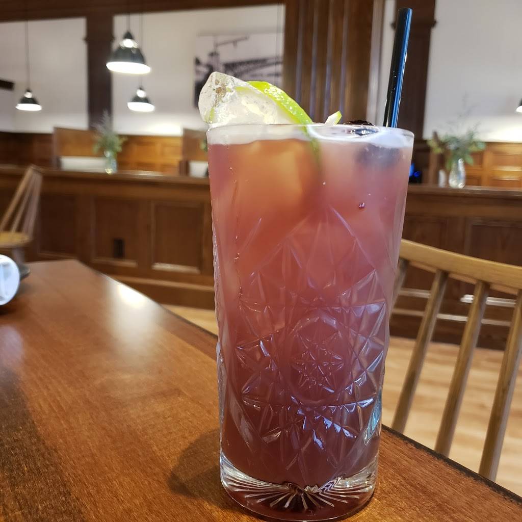 Dodies Dockside | restaurant | 301 Broadway Ave, Lorain, OH 44052, USA | 4407427209 OR +1 440-742-7209