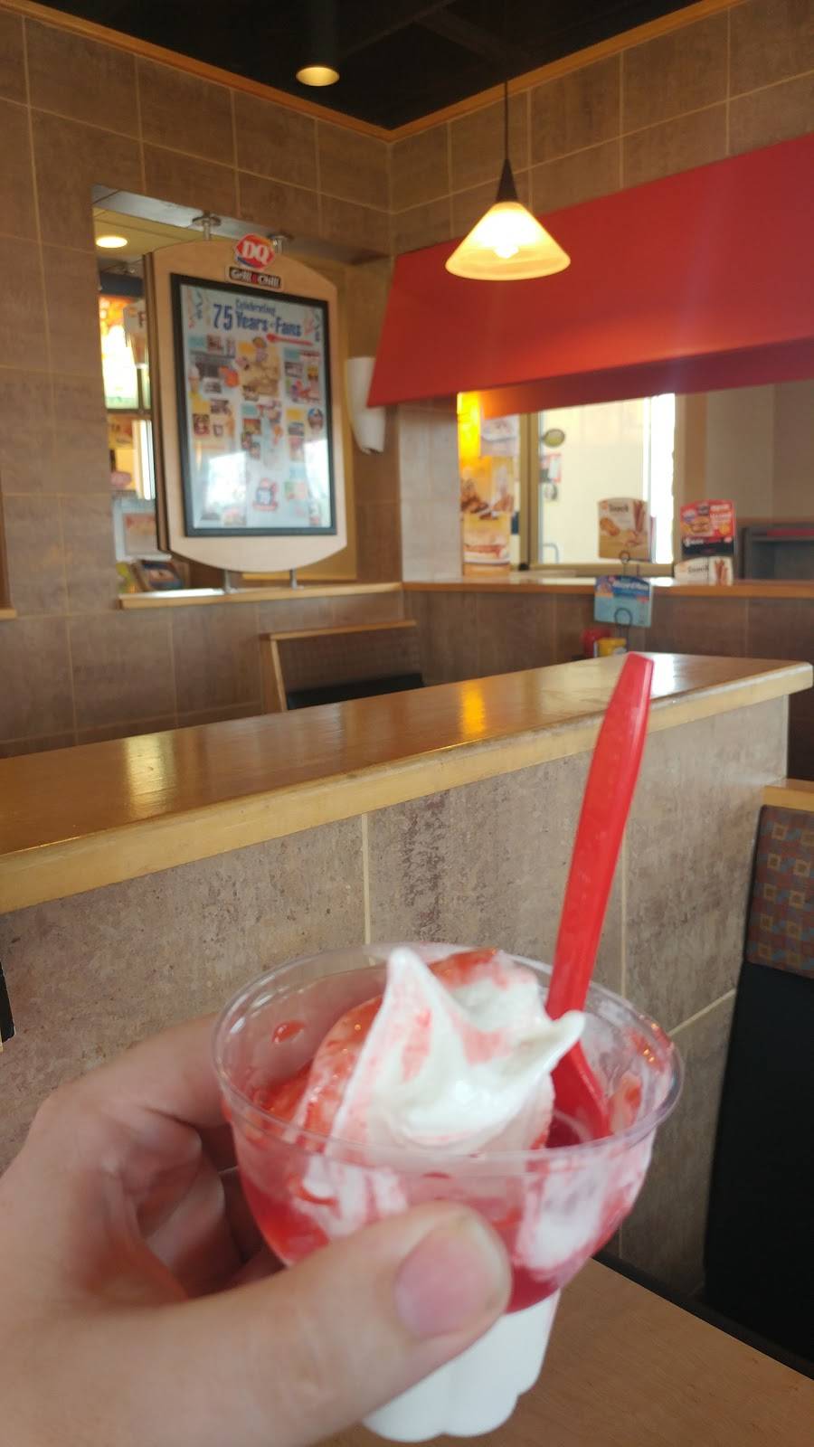 Dairy Queen Grill & Chill | restaurant | 11 Jacqueline Ln, High Ridge, MO 63049, USA | 6363768740 OR +1 636-376-8740