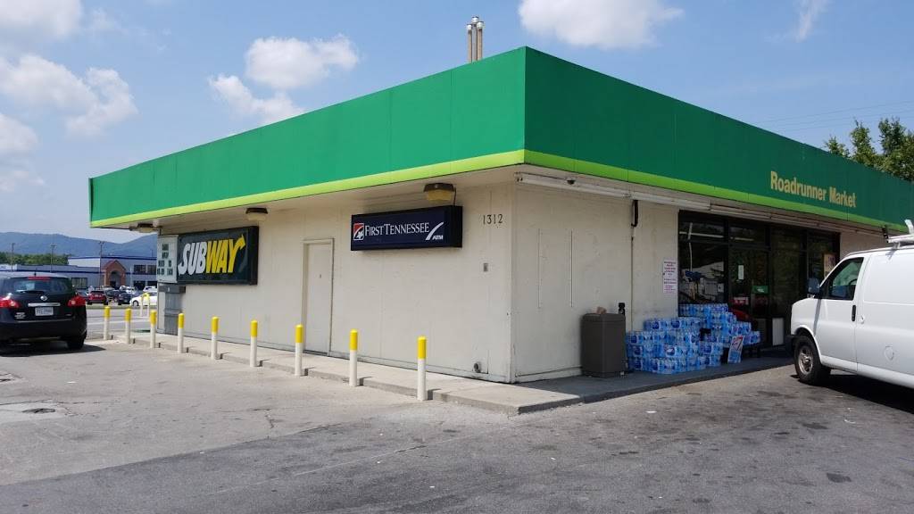 Subway | restaurant | 1213 S John B Dennis Hwy, Kingsport, TN 37660, USA | 4232451711 OR +1 423-245-1711