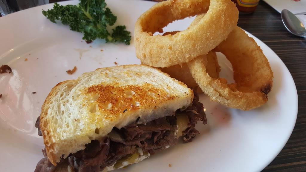 Hofs Hut Restaurant & Bakery | bakery | 2147 N Bellflower Blvd, Long Beach, CA 90815, USA | 5625975811 OR +1 562-597-5811