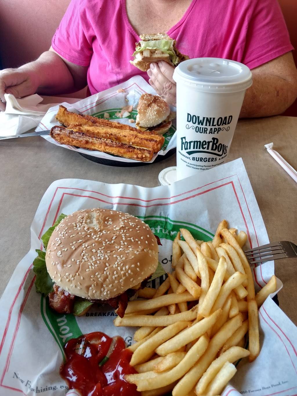 Farmer Boys | restaurant | 4020 Etiwanda Ave, Mira Loma, CA 91752, USA | 9516853000 OR +1 951-685-3000