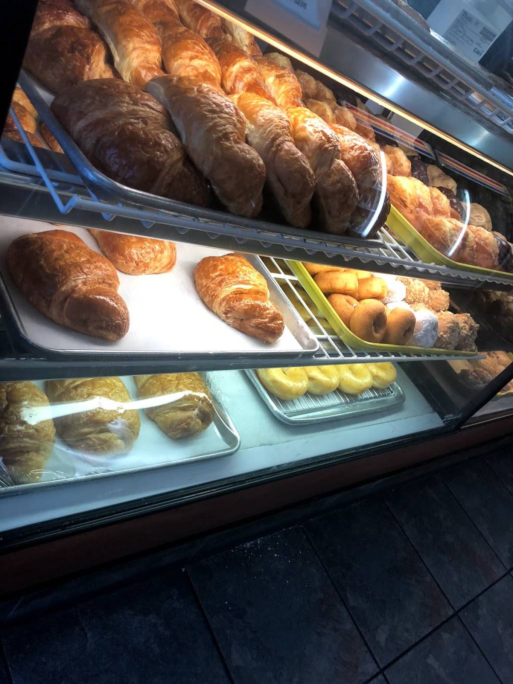 Spudnuts Donuts | bakery | 1710 E Channel Islands Blvd, Oxnard, CA 93033, USA | 8053852999 OR +1 805-385-2999