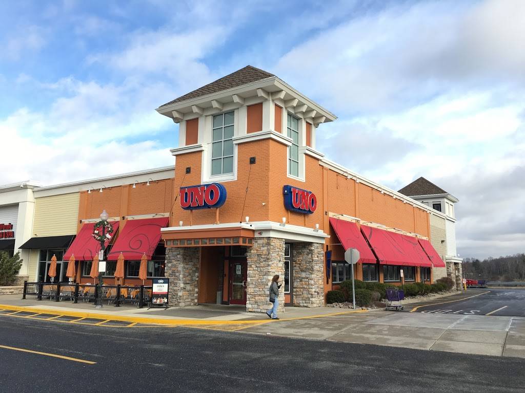 Uno Pizzeria & Grill | meal takeaway | 70 Worcester-Providence Turnpike Suite 447, Millbury, MA 01527, USA | 5085817866 OR +1 508-581-7866